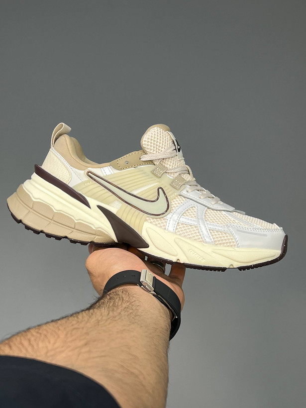 نایک وی تو کی موکاNike v2k run کد103