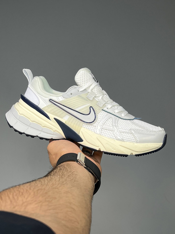 نایک وی تو کی سفید سرمه ایNike v2k run کد104