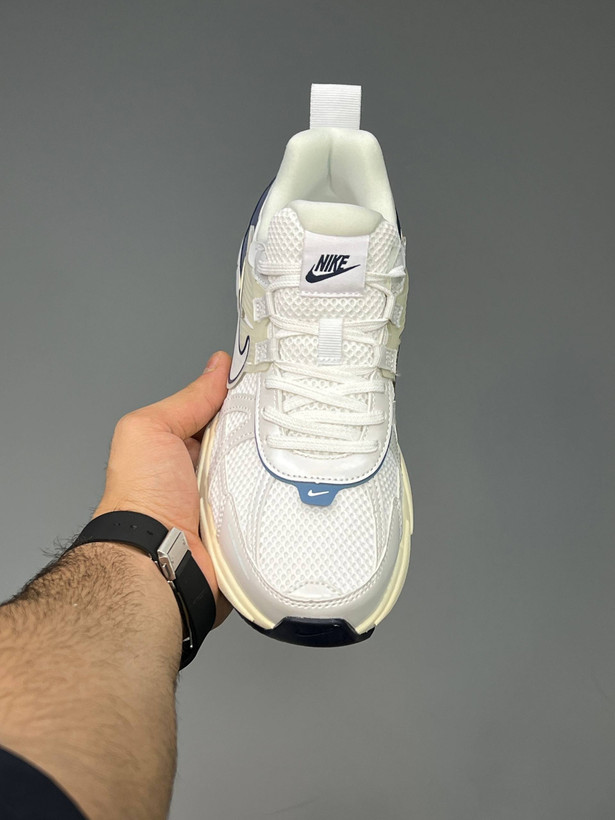 نایک وی تو کی سفید سرمه ایNike v2k run کد104