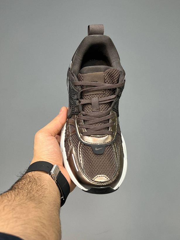 نایک وی تو کی قهوه ایNike v2k run کد106