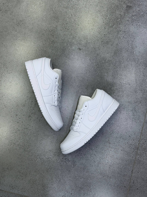 جردن 1 سفید Air Jordan 1 Low Triple White