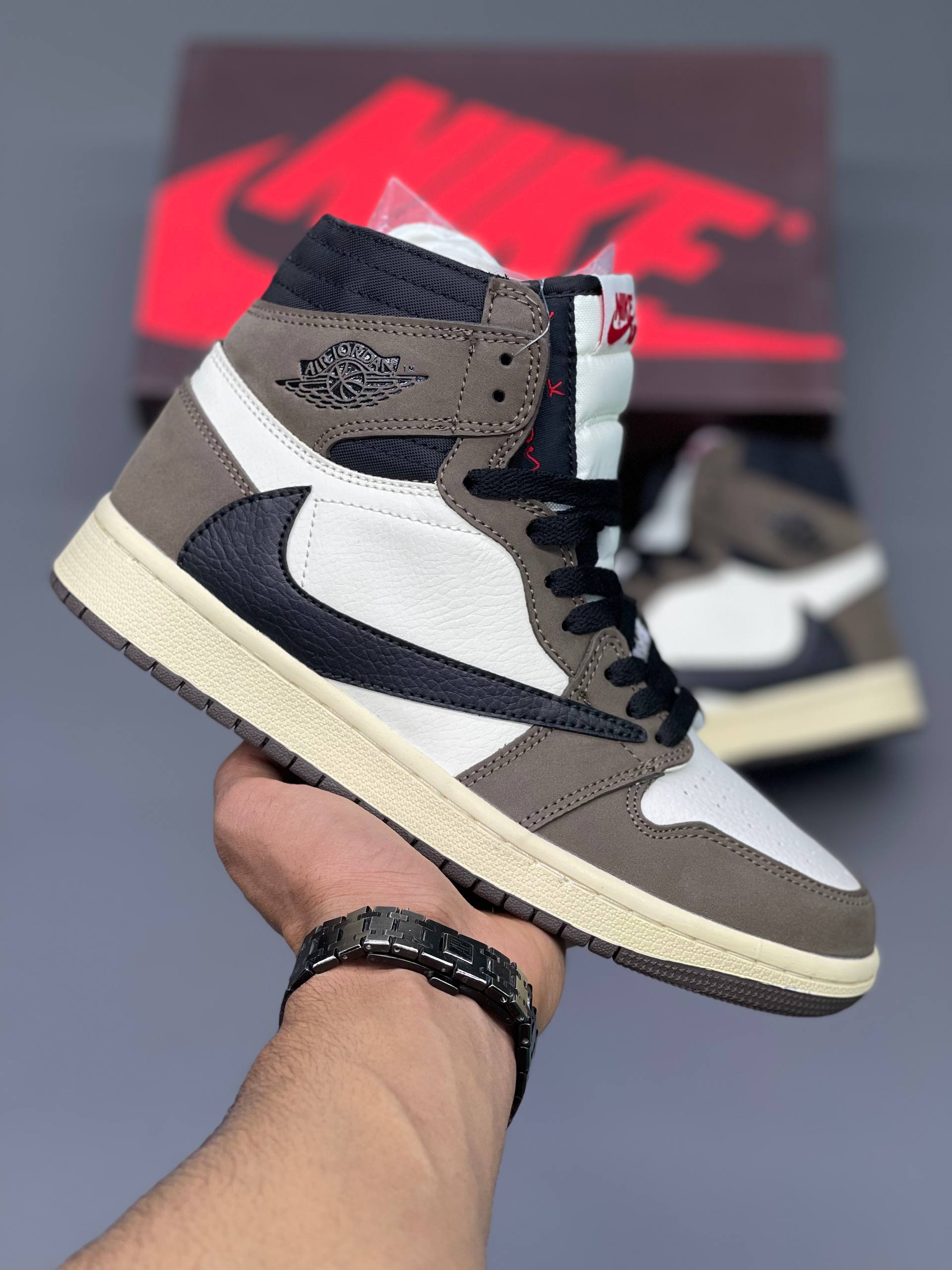جردن تراویس موکا Air Jordan 1